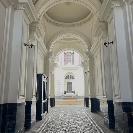 Guli's - Lusso E Comfort In Centro Storico Apartment Neapel