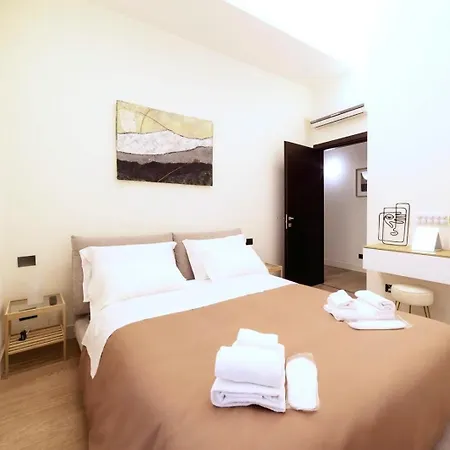Guli's - Lusso E Comfort In Centro Storico Naples