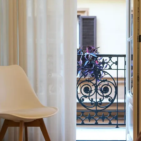 Guli's - Lusso E Comfort In Centro Storico * Nápoles